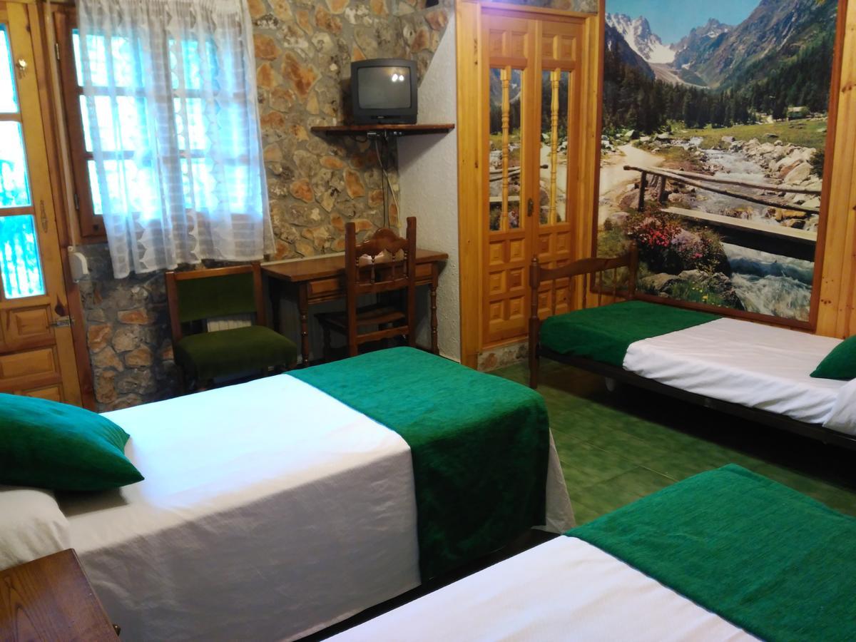 Picon Del Conde Hotel Monasterio de Rodilla Buitenkant foto